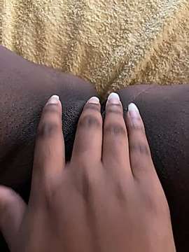 sexyladyblack naked stripping on cam for live sex video chat