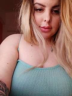 Simar_love naked stripping on cam for live sex video chat