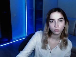 Sun-One naked Live Sex Chat Room
