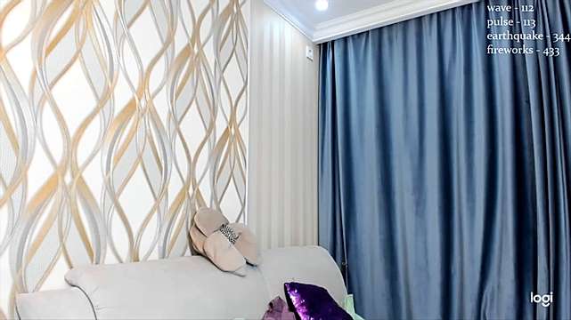cute_moly_ naked stripping on cam for live sex video chat