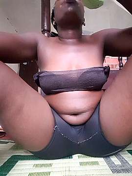 Jasmine00x naked stripping on cam for live sex video chat