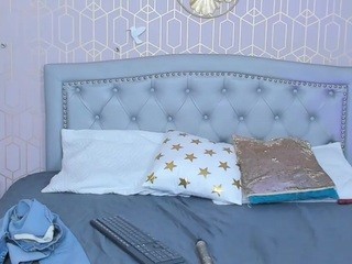 Karla-Fires naked Live Sex Chat Room