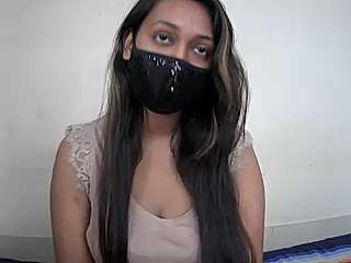 sunnyloover naked stripping on cam for live sex video chat