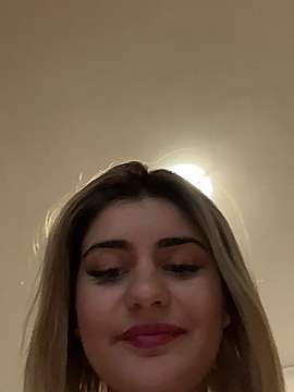 Amelya_Tewers naked stripping on cam for live sex video chat
