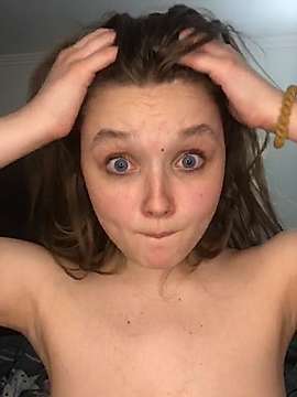 anna_from_titanic naked stripping on cam for live sex video chat