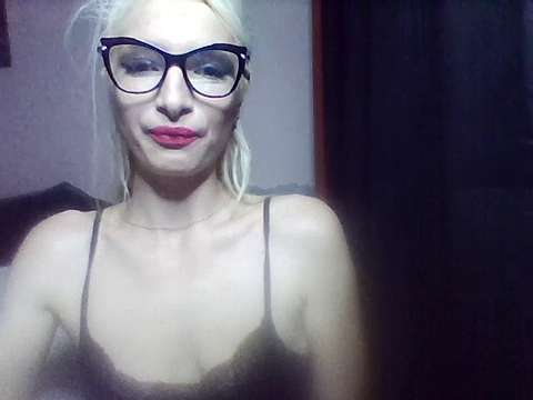KittyMia naked stripping on cam for live sex video chat