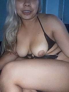 loirinha_malvada naked stripping on cam for live sex video chat