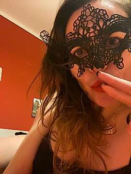 MONELLA85 naked stripping on cam for live sex video chat