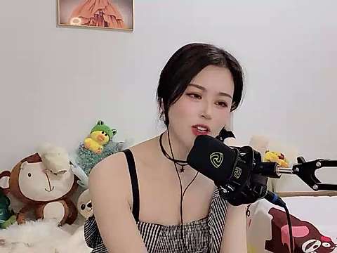 Sharonbaby- naked stripping on cam for live sex video chat
