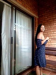 sweetpussyx7 naked stripping on cam for live sex video chat