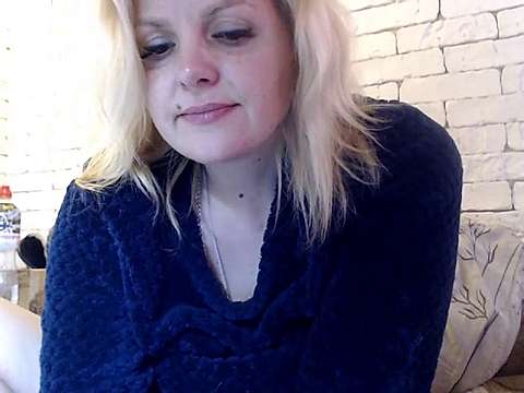 Angel_girllovemy naked stripping on cam for live sex video chat
