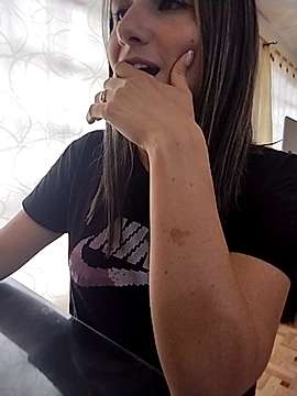 CarolinaLujan17 naked stripping on cam for live sex video chat