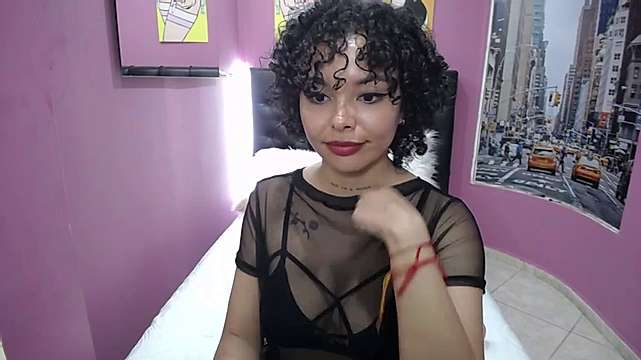 DaddyTessa naked stripping on cam for live sex video chat
