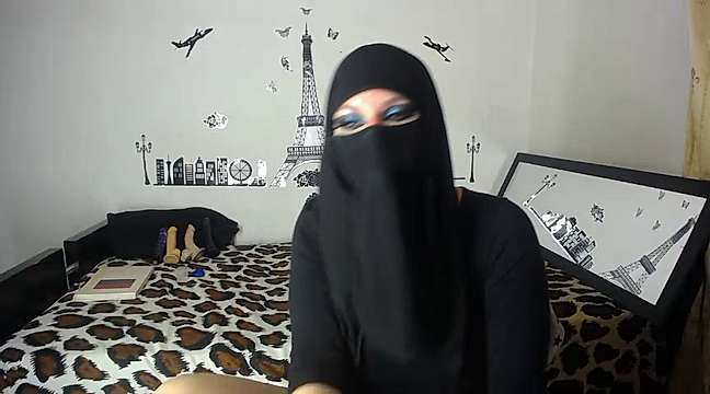 evelyn__salah naked stripping on cam for live sex video chat