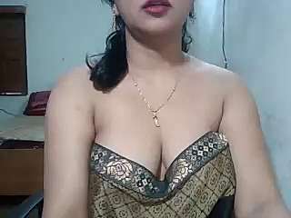 Mahi_love21 naked stripping on cam for live sex video chat