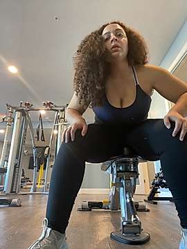 msprettylatina naked stripping on cam for live sex video chat