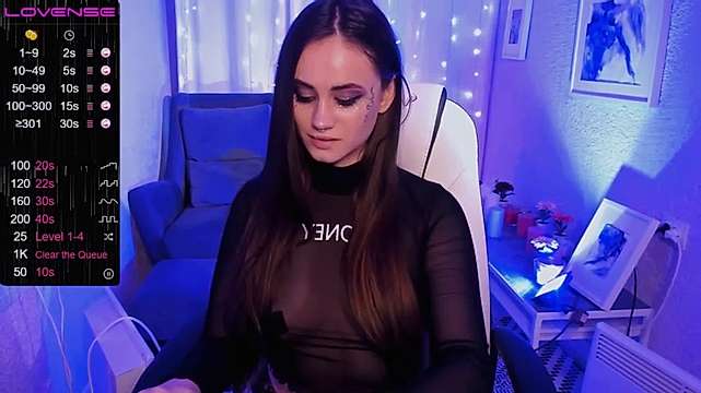 Oli_Via_Honey naked stripping on cam for live sex video chat