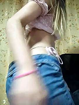 Saraaaaa__ naked stripping on cam for live sex video chat
