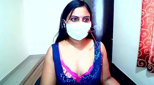 sexysavitha5 naked stripping on cam for live sex video chat