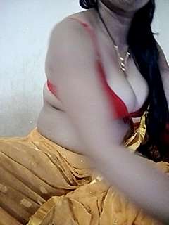 VeernTanya naked stripping on cam for live sex video chat