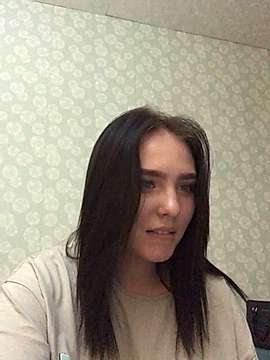 AnnyTommy naked stripping on cam for live sex video chat