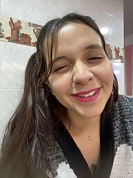 noah__cyrus_1 naked stripping on cam for live sex video chat