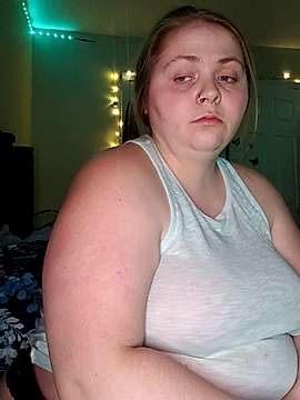 stonermama420 naked stripping on cam for live sex video chat