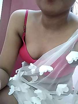 itsurhoney02 naked stripping on cam for live sex video chat