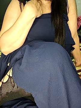 lina-moon1 naked stripping on cam for live sex video chat