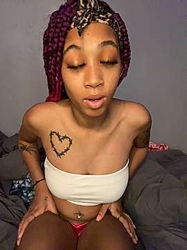 sexybribri@xh naked stripping on cam for live sex video chat