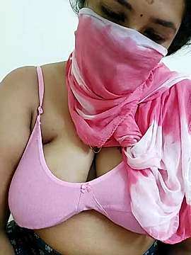 Tamil_Sexy_Beautie naked stripping on cam for live sex video chat