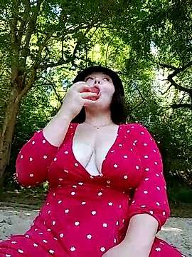 Cocodusud1 naked stripping on cam for live sex video chat