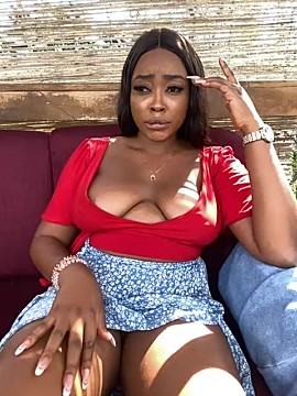 CaylinNoire naked stripping on cam for live sex video chat
