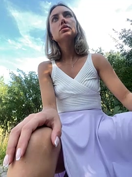 MiaDowell__ naked stripping on cam for live sex video chat
