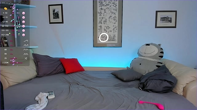 TrineBarg naked stripping on cam for live sex video chat