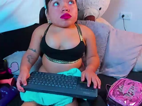 Stayce_thompson naked stripping on cam for live sex video chat