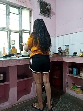 DreamBabee naked stripping on cam for live sex video chat