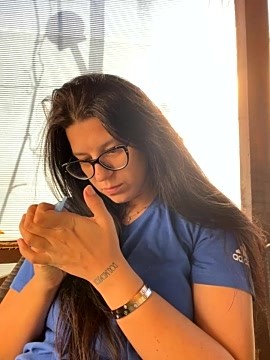 Kayla22 naked stripping on cam for live sex video chat