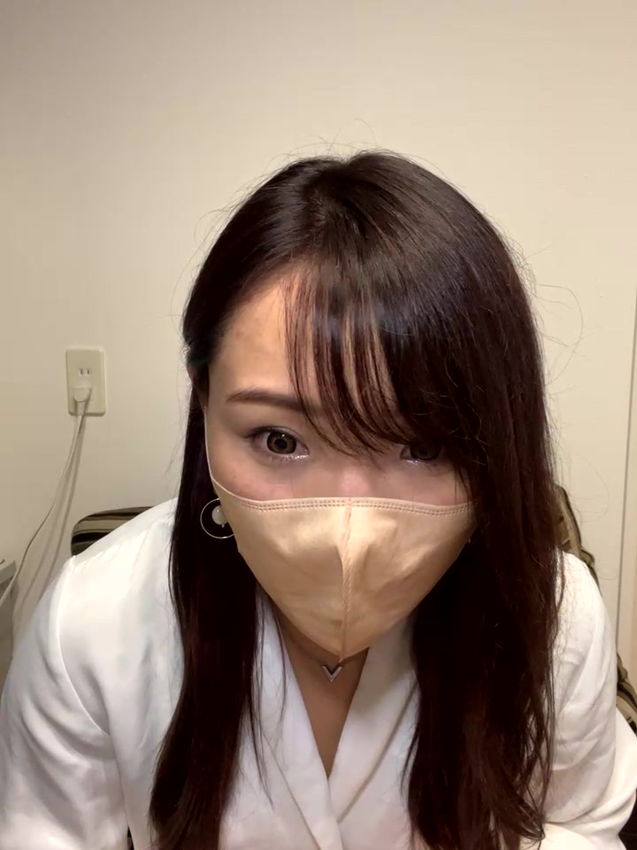 Miyu- naked stripping on cam for live sex video chat