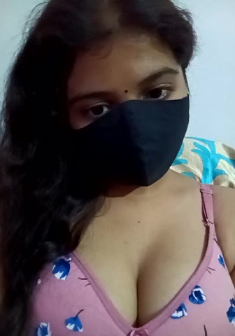 sandhya-22 naked stripping on cam for live sex video chat