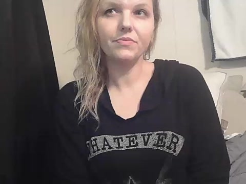 SexyIrishEyes naked stripping on cam for live sex video chat