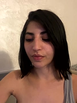 FrenchBeauy naked stripping on cam for live sex video chat