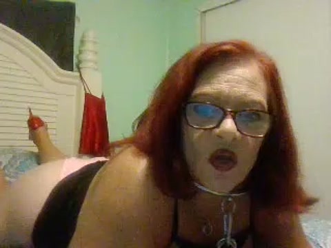 Worthless_Whore_ naked stripping on cam for live sex video chat