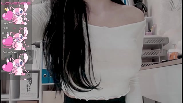 Cici-Secretary naked stripping on cam for live sex video chat