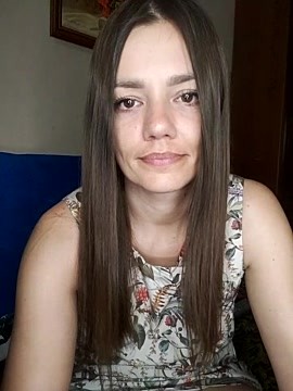 KrissSexi naked stripping on cam for live sex video chat