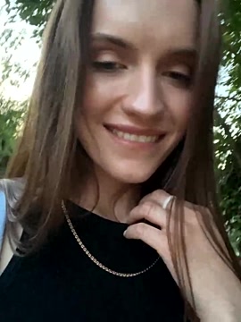 Mollymurr naked stripping on cam for live sex video chat
