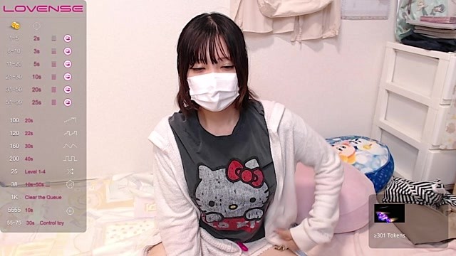 sakinchan naked stripping on cam for live sex video chat