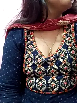 Cute_nidhi naked stripping on cam for live sex video chat