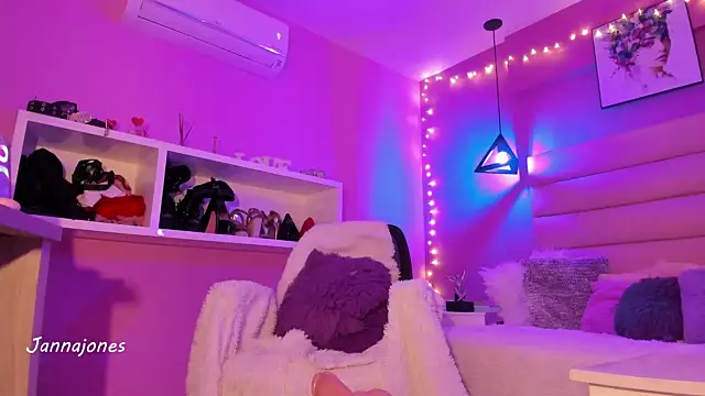JannaJones naked stripping on cam for live sex video chat