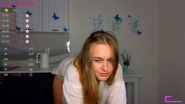 JoMaIIoon naked stripping on cam for live sex video chat